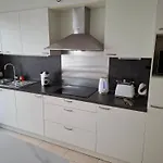 Flat Apartment *